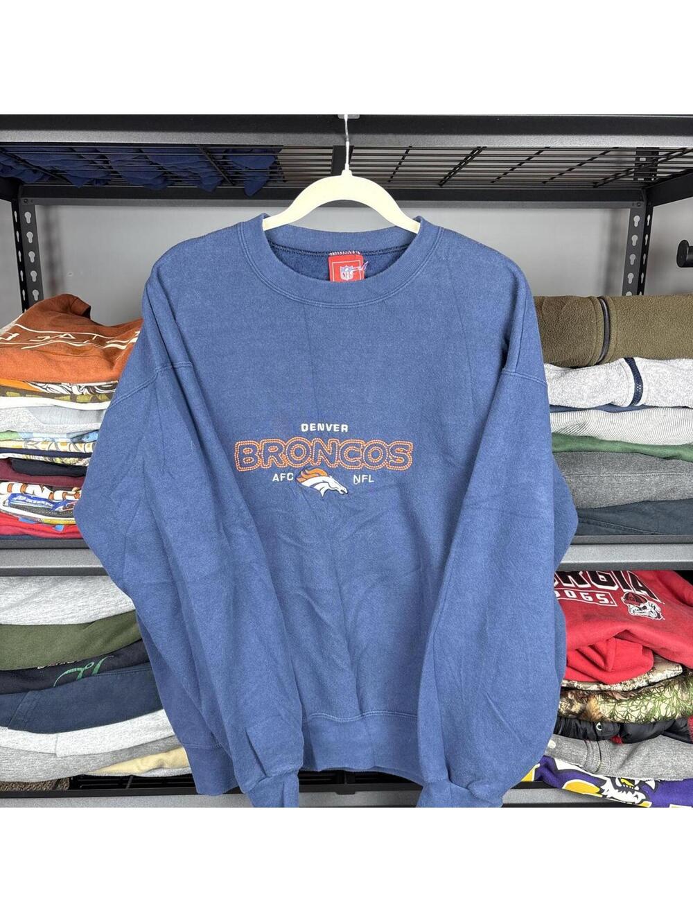 Vintage 90s Denver Broncos NFL AFC Embroidered Crewneck Sweatshirt Size L